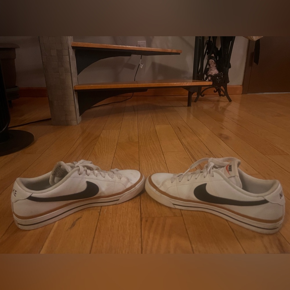 Nike tennis shoes | color: white | men’s size 8.5